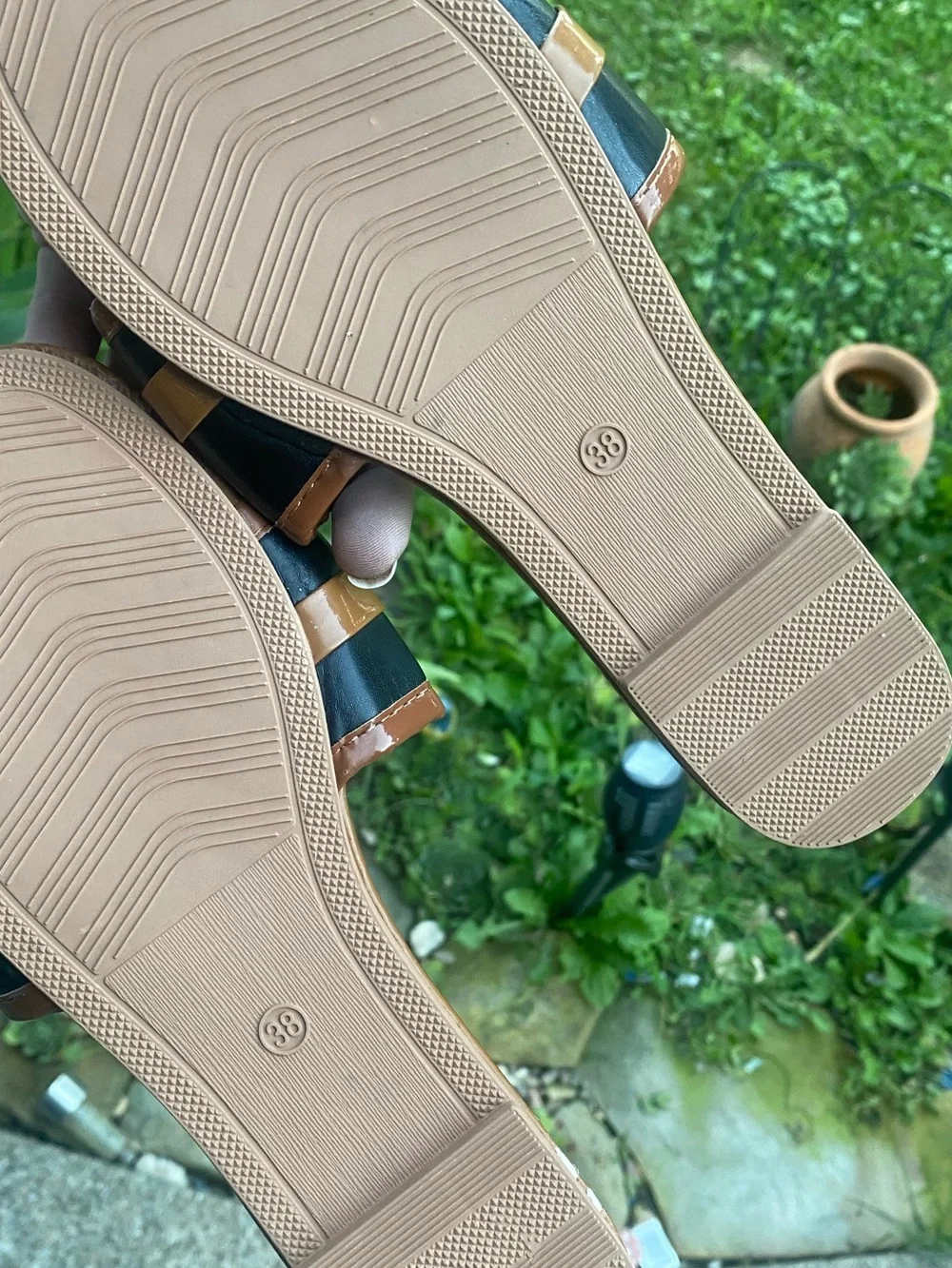Classy Two-Tone Slide Sandals in Brown and Black!